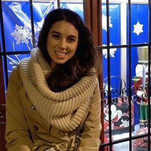 Meet your Posher, Ashley